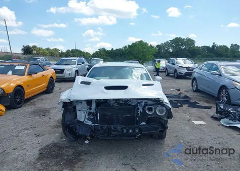 2023 Dodge Challenger R/T Scat Pack z USA, uszkodzony, nr VIN 2C3CDZFJ9PH694168